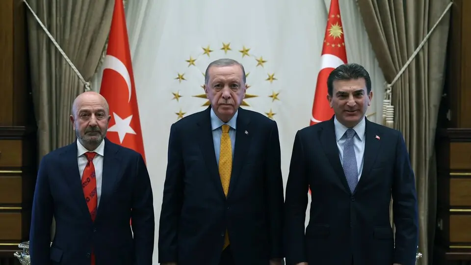 Erdoğan, OYAK Yönetim Kurulu Başkanı Aksakallı'yı kabul etti