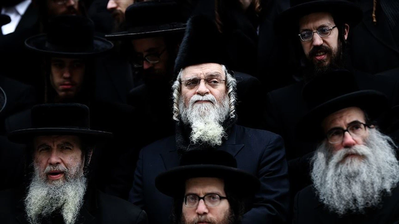 İsrail'de Haredi krizi büyüyor: Hahamlardan "koalisyondan çekilin" talimatı
