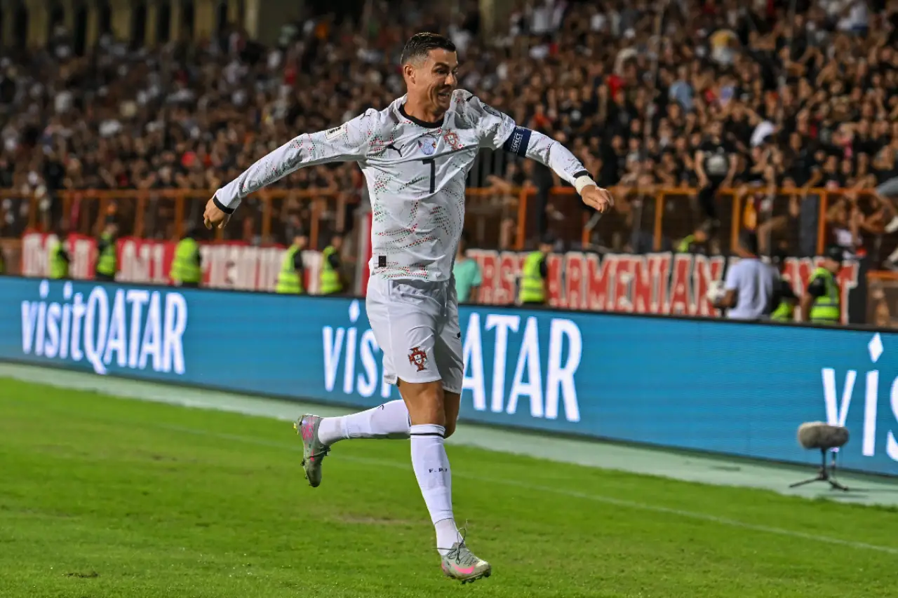Portekiz Futbol Federasyonu'ndan Cristiano Ronaldo'ya Hak Mahrumiyeti Ve Para Cezası