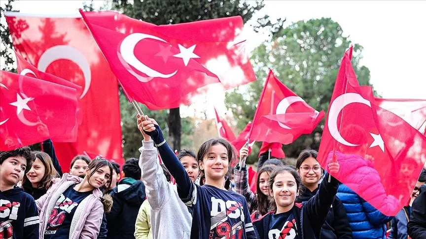 Okullarda yarıyıl tatilinin ardından ilk ders zili çaldı