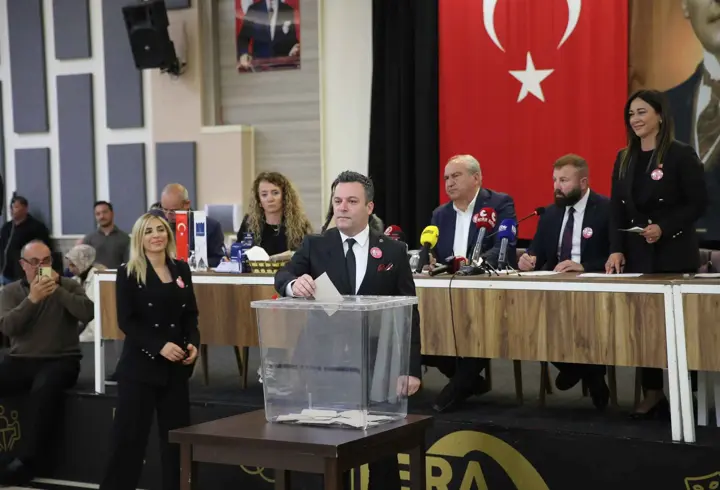Kuşadası Belediyesi Başkan Vekilliğine Tahsin Demirtaş seçildi