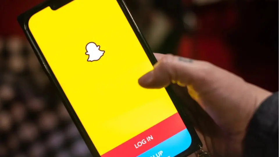 Snap çalışanlarının yüzde 16'sını işten çıkaracak