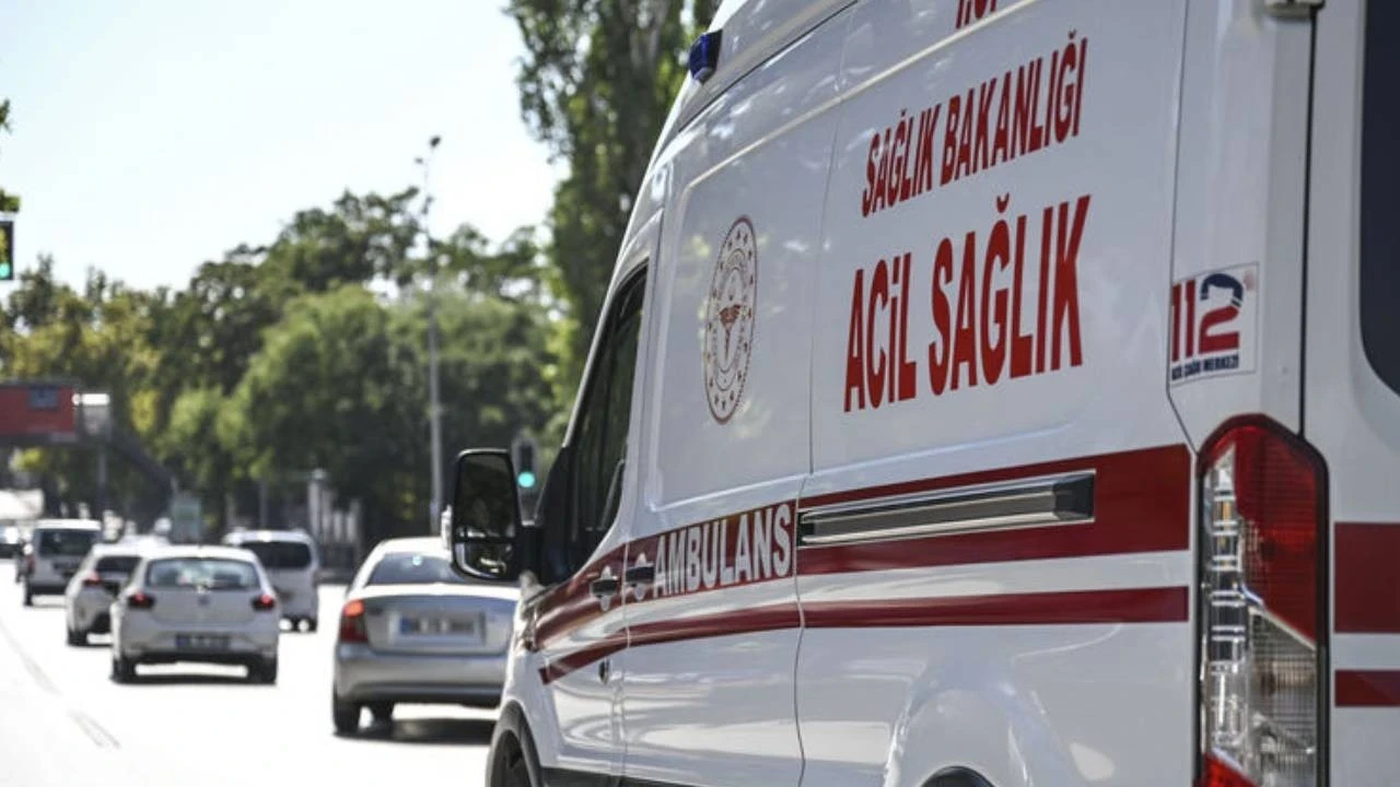 Ambulans gelince radyoda müzik duracak anons başlayacak