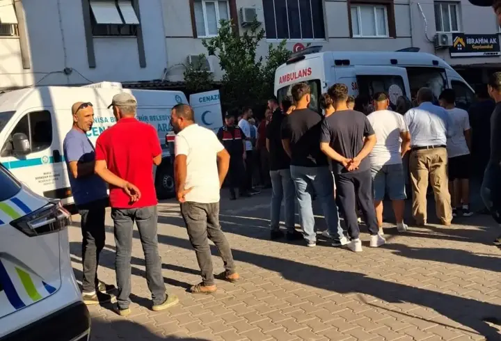 Manisa’da berber dükkanına silahlı saldırı: 2 ölü