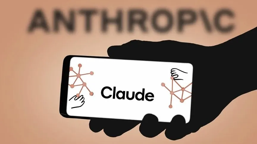 Anthropic, Pentagon'un talebini reddetti, yapay zekası Claude zirveye yerleşti