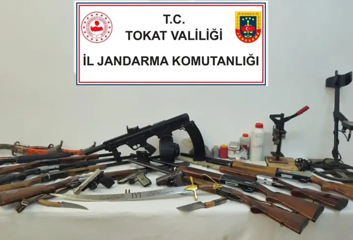 Tokat’ta silah ve kaçakçılık operasyonu: 6 gözaltı