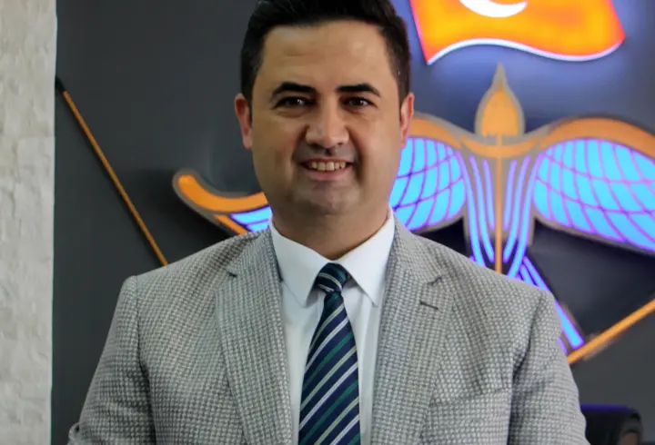 Isparta'da bağımsız belediye başkanı ve 5 kişi gözaltına alındı