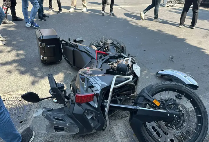 Düzce'de otomobille çarpışan motosikletteki 2 polis yaralandı