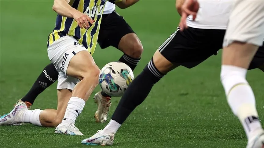 Beşiktaş ilk yarılarda atıyor, Fenerbahçe ilk devrelerde geçit vermiyor