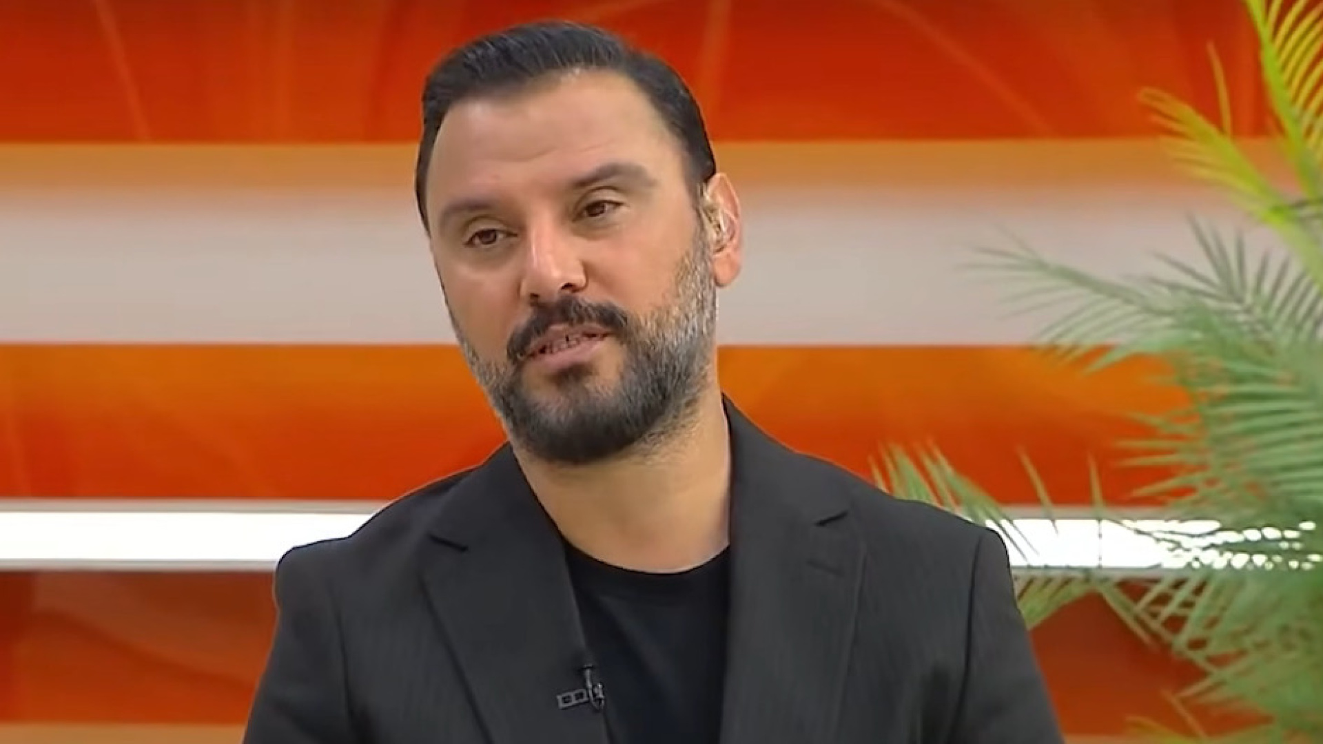 Evini Su Bastı