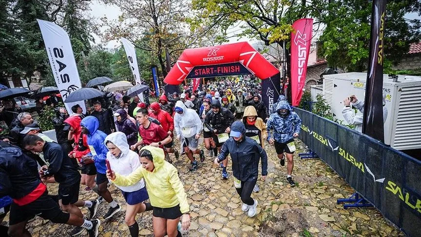 n"9. Kar Spor İda Ultra" koşusu Kazdağları'nda başladı