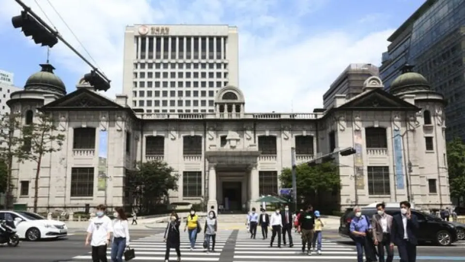 Güney Kore Merkez Bankası faizleri sabit tuttu