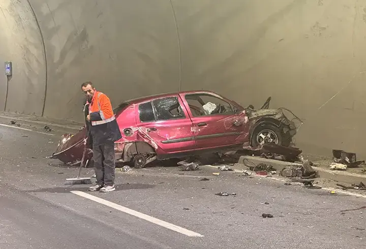Tünelde feci kaza: 2 genç ağır yaralandı