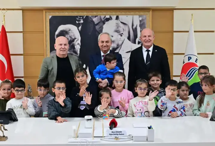 Kepez Belediyesi okullarda göz sağlığı taraması yaptı