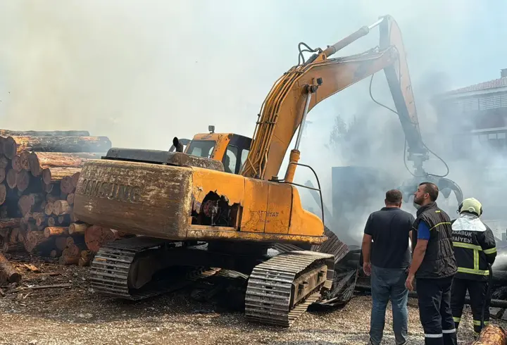 Karabük'te kereste fabrikasında çıkan yangın kontrol altına alındı