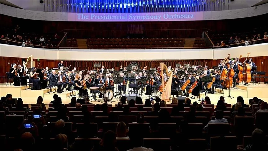 Cumhurbaşkanlığı Senfoni Orkestrası Moskova'da konser verdi