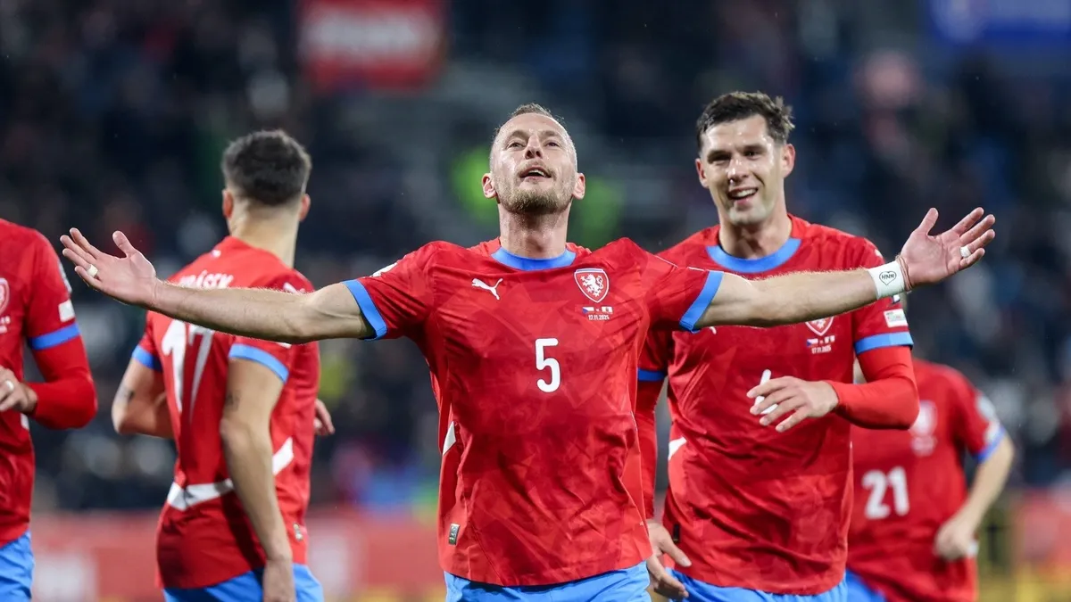 Çekya play-off biletini farklı galip gelerek aldı!