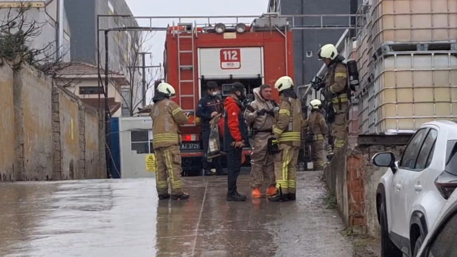 Tuzla'da kimyasal madde sızıntısı: Fabrikanın işçileri tahliye edildi