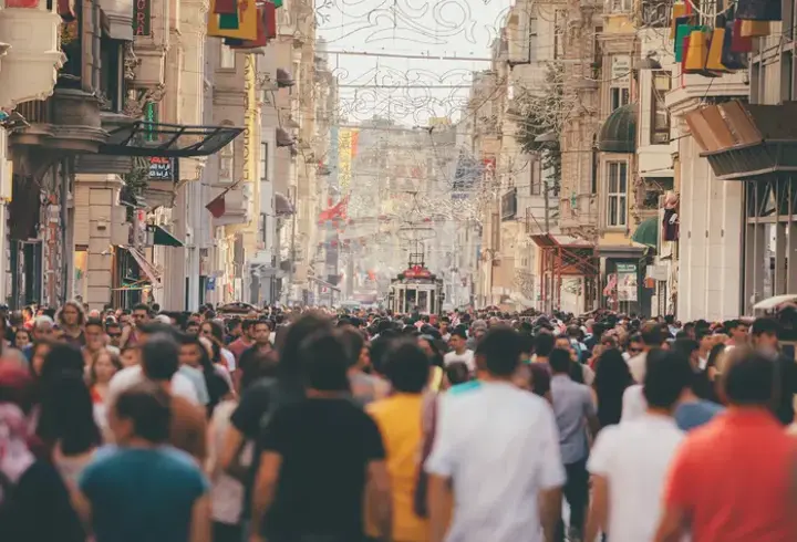 Fransa'ya bakmadan Türkiye'yi yazdılar! Hedef İstanbul'un turizmi mi?