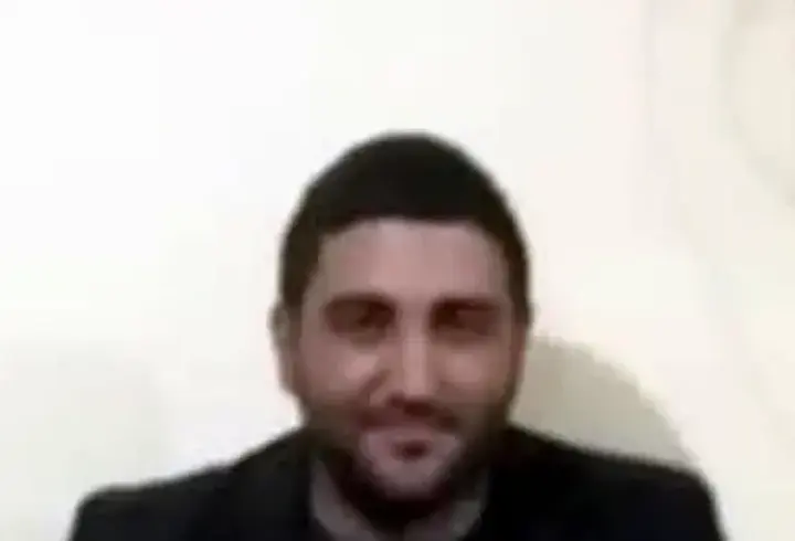 Samanların üzerini kapatmak isterken akıma kapılıp, öldü
