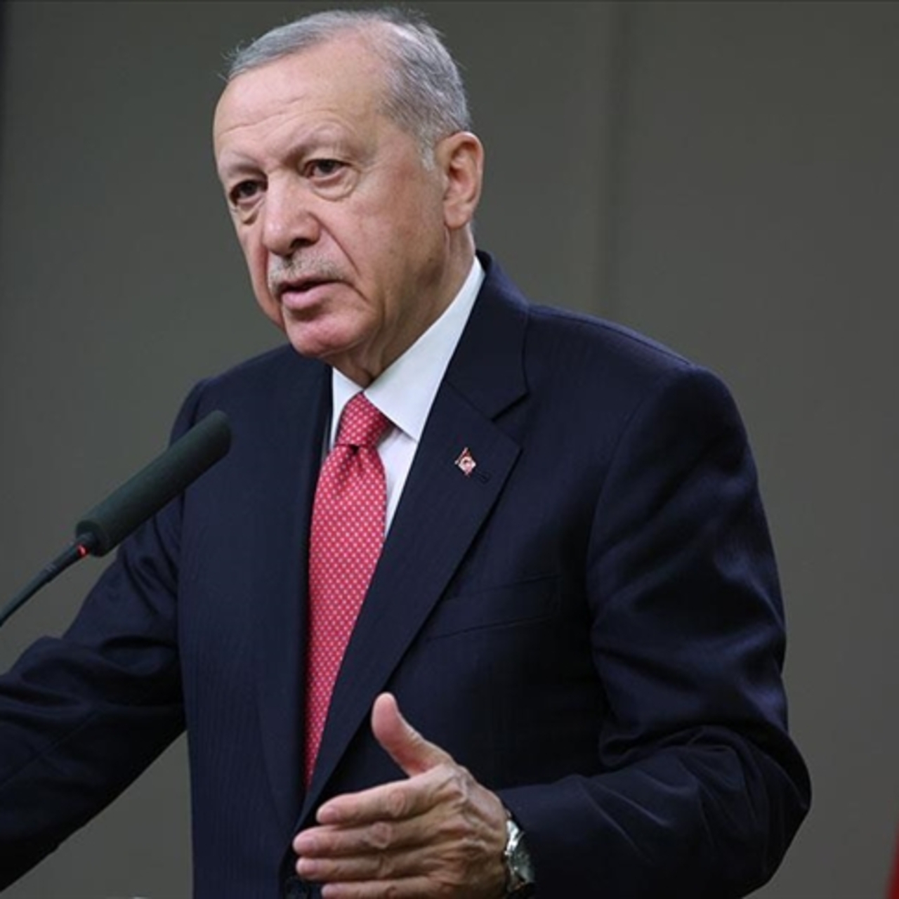 Cumhurbaşkanı Erdoğan'dan Önder'e geçmiş olsun telefonu