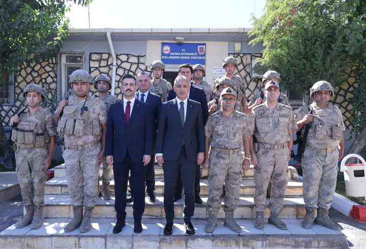Mardin Valisi Tuncay Akkoyun, Mazıdağı ilçesinde ziyaretlerde bulundu