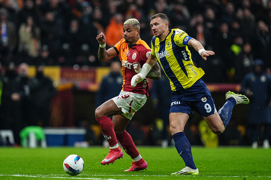 Fenerbahçe - Galatasaray derbisinde gollere yabancı damgası