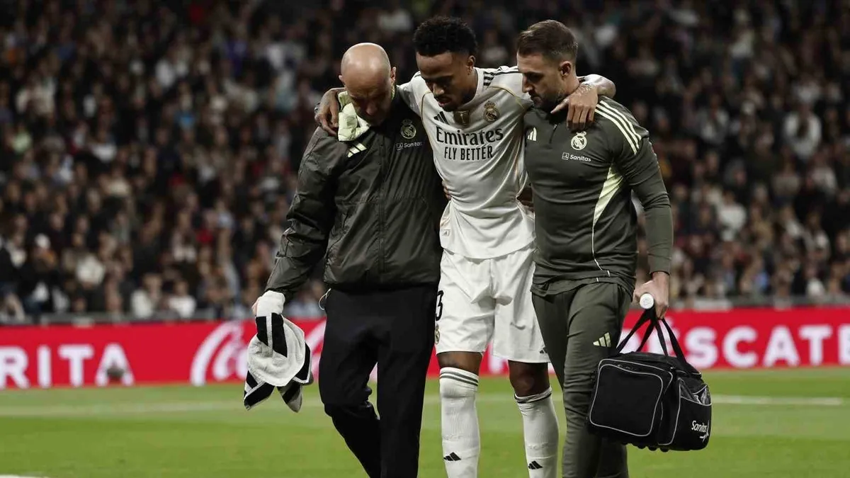 Real Madrid'de Eder Militao 4 ay sahalardan uzak kalacak!