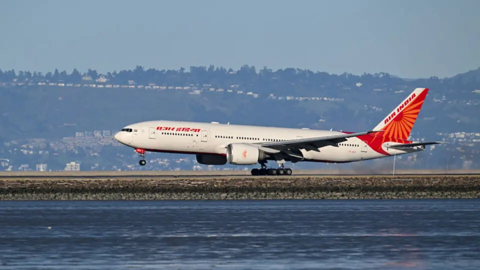 Hindistan'daki uçak kazasının ardından Boeing hisselerinde düşüş yaşandı