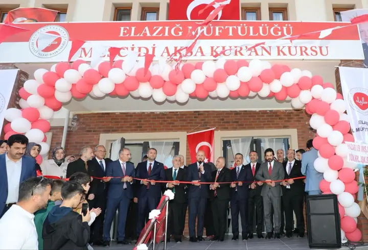 Bilal Erdoğan Elazığ’da Kur’an kursu açılışına katıldı