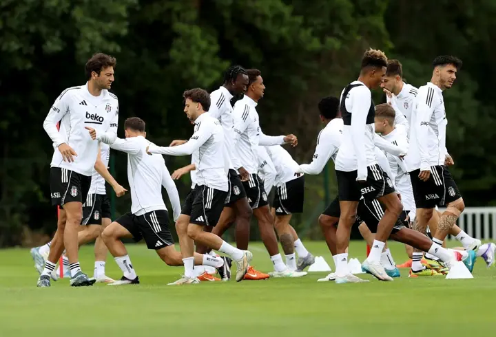 Beşiktaş, hazırlık maçı sonrası antrenmanlarını sürdürdü