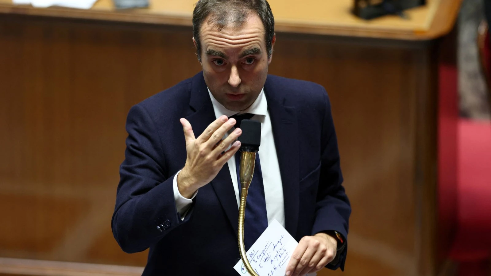 Fransa Başbakanı Lecornu'dan flaş karar: Macron'un emeklilik reformunu askıya aldı