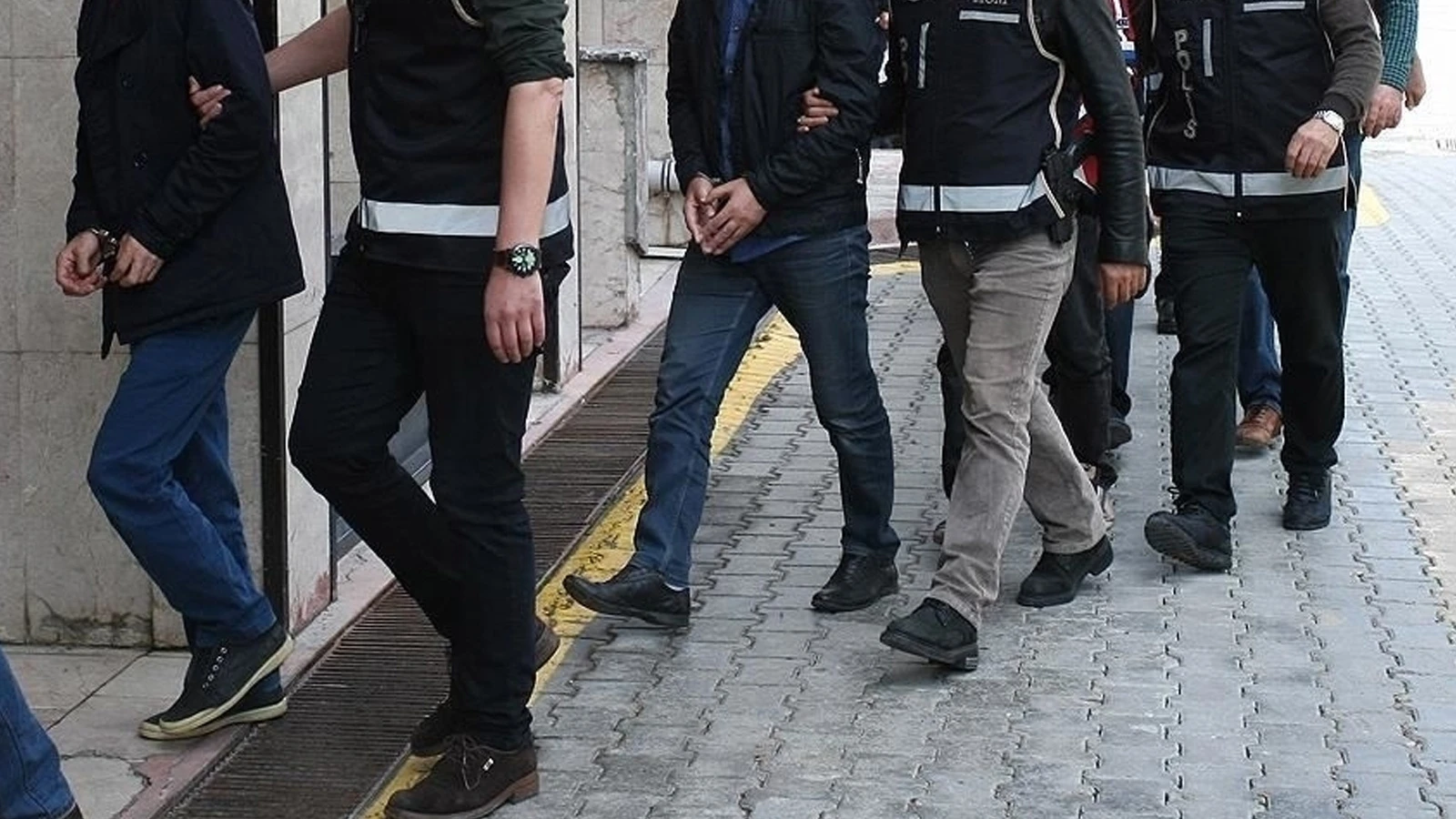 Ankara'da DEAŞ ve TKP/ML'ye operasyon: 13 şüpheli hakkında gözaltı kararı