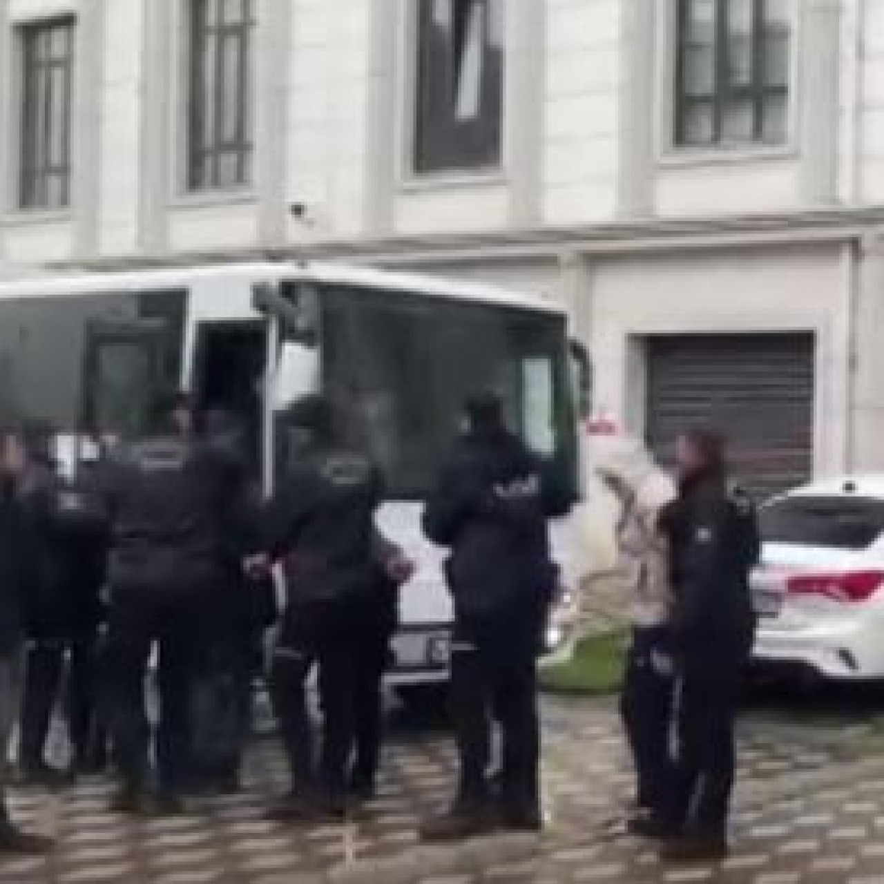 Kocaeli merkezli fuhuş operasyonunda 10 tutuklama