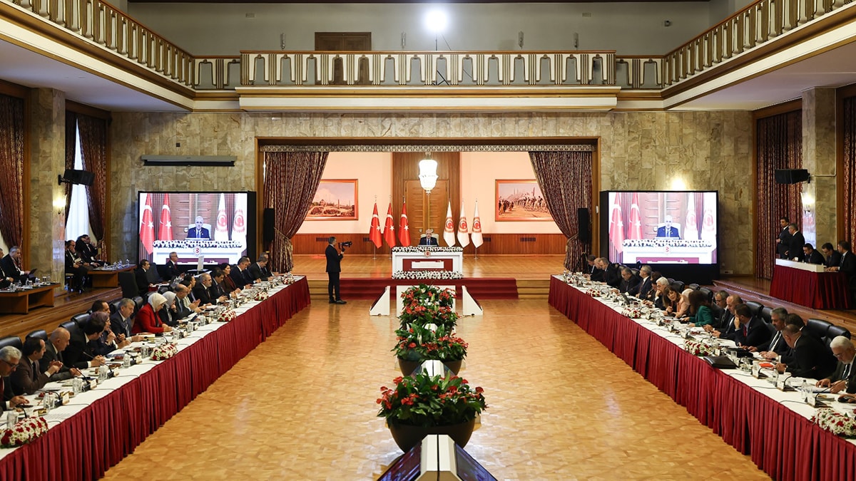 Süreç Komisyonu rapor mesaisinde: Bakan tarih verdi