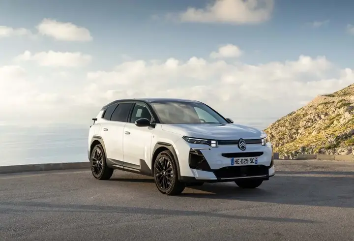 Tamamen yenilenen C5 Aircross kasımda geliyor