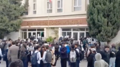 Azerbaycan'daki 'başörtüsü yasağıyla' ilgili neler biliniyor, Türkiye'de tepkiler ne oldu?