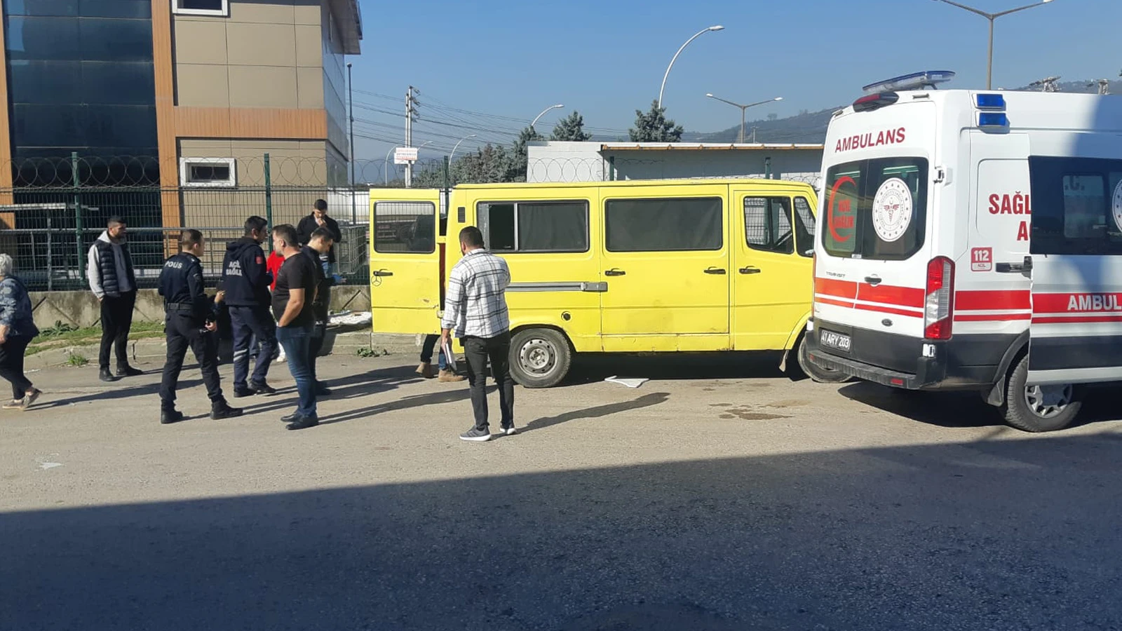 7 yıldır yalnız yaşadığı minibüste zehirlenip öldü