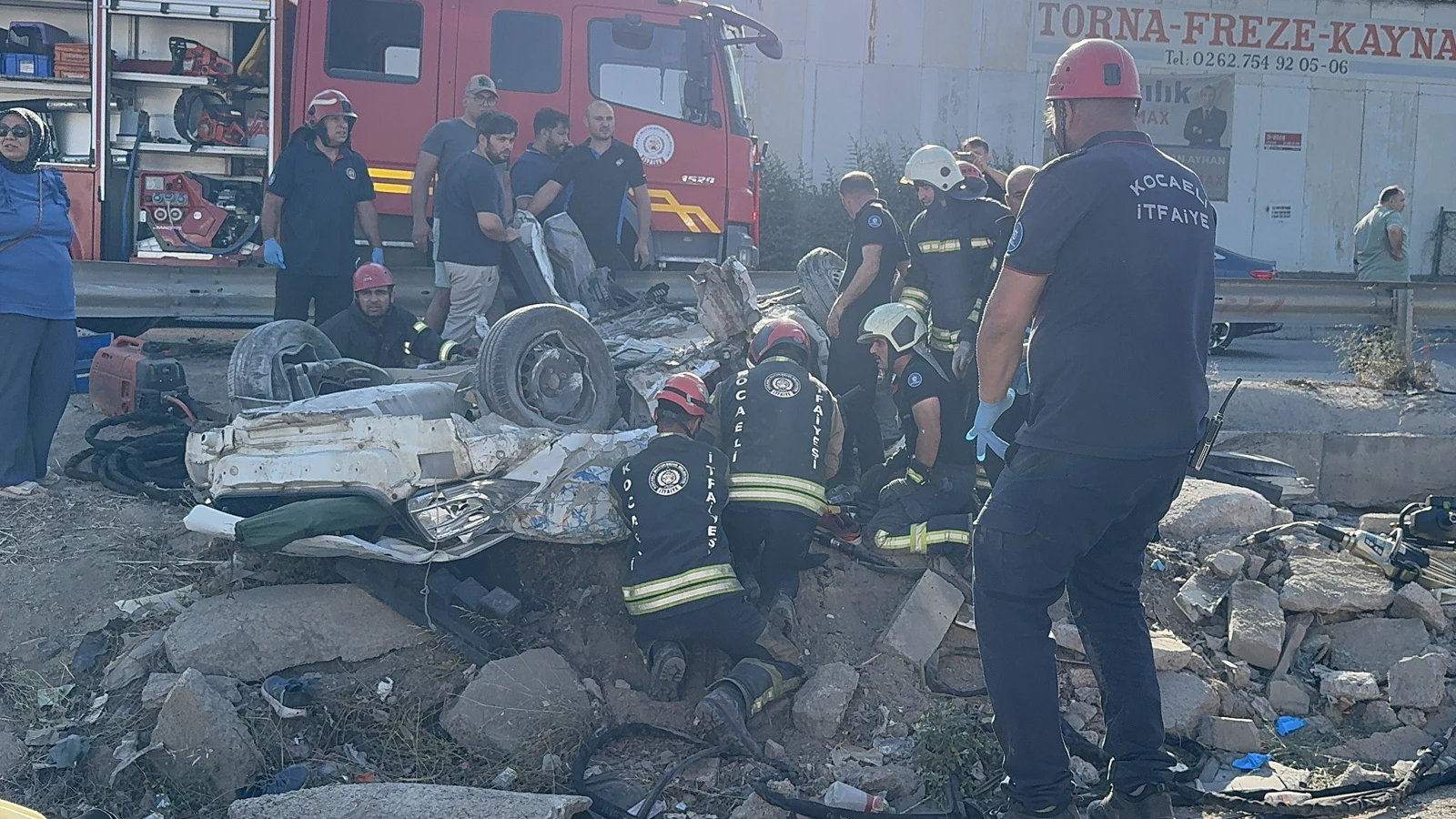 Kocaeli'de 5 kişinin öldüğü kazada tır sürücüsü tutuklandı