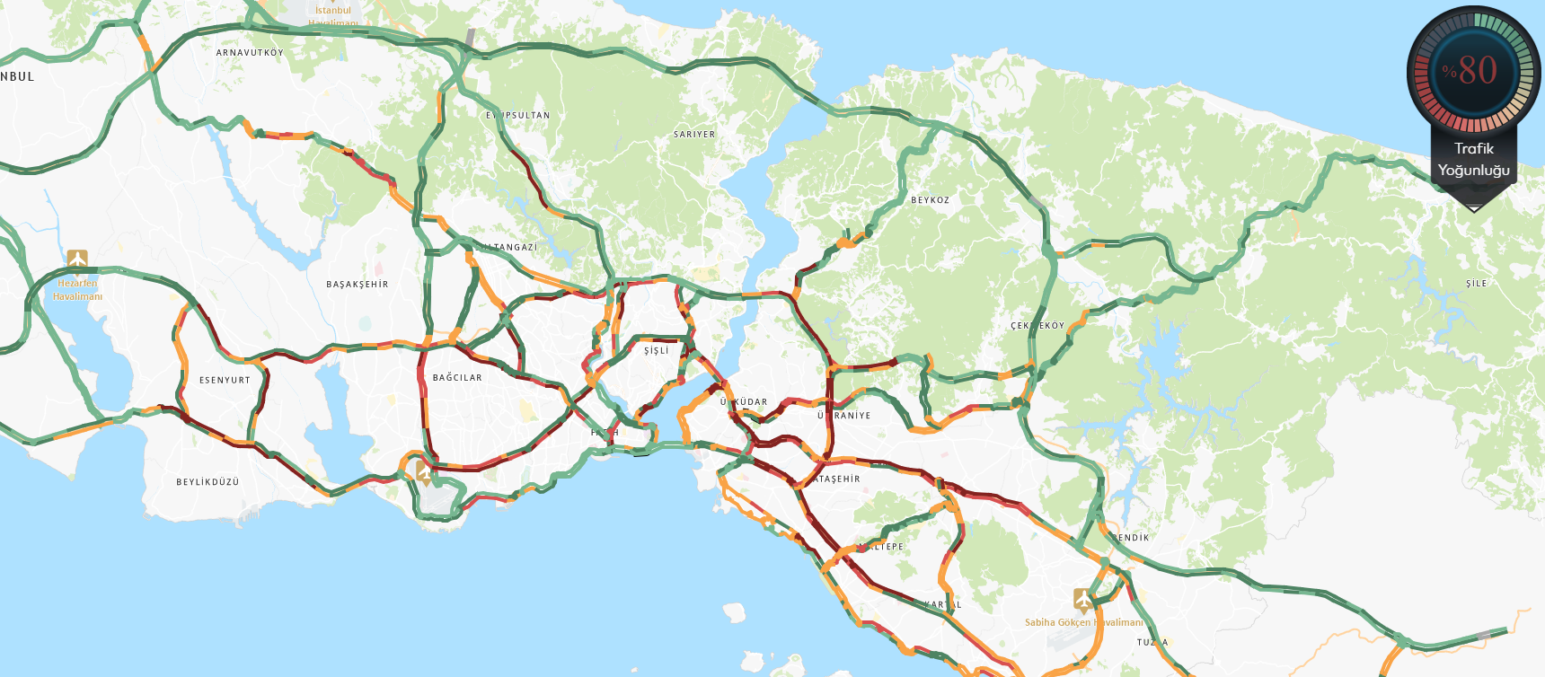 Yağmur İstanbul trafiğini kilitledi! İşe gidenler yolda kaldı