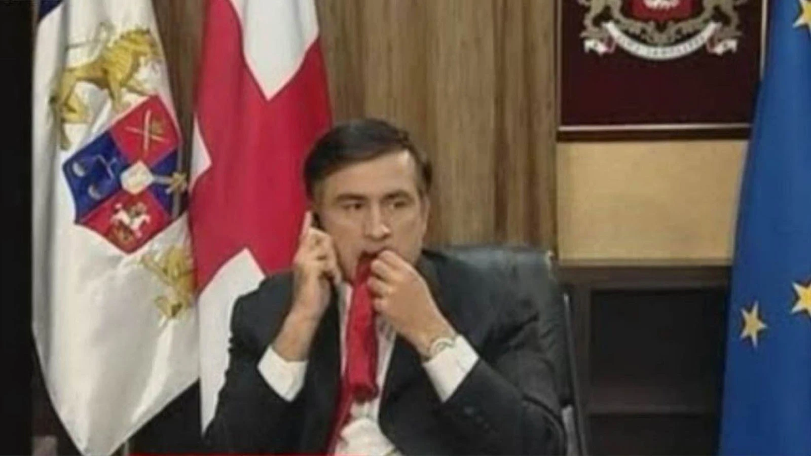 Zelenski Madde Mi Kullandı? Kravat Çiğneyenden, Ayyakabıdan Kaçana