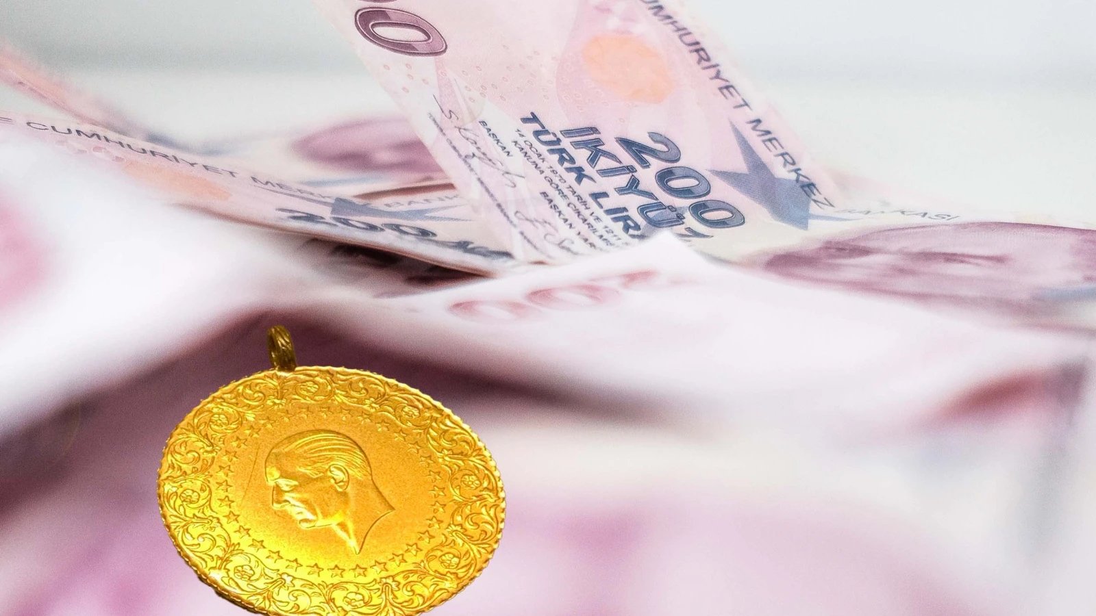 Fed'in faiz kararına saatler kala altının ateşi harlandı