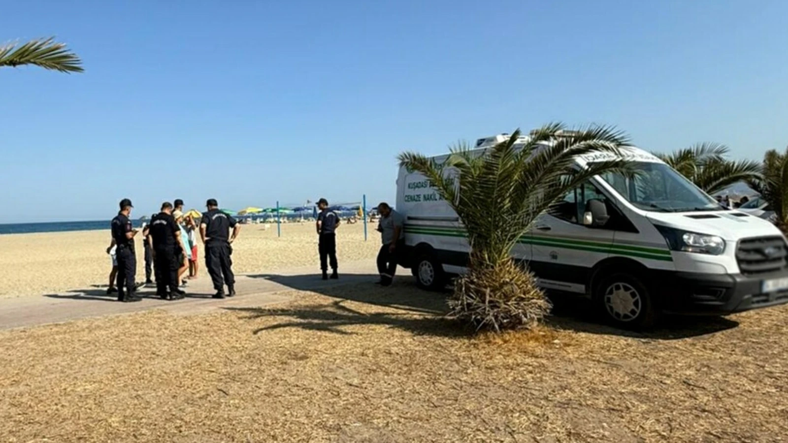 Aydın'ın Kuşadası sahilinde erkek cesedi bulundu