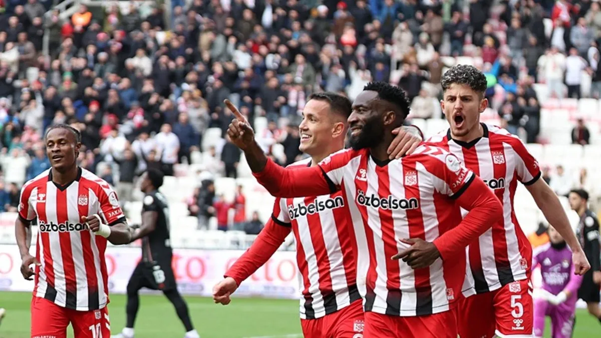 Özbelsan Sivasspor evinde İmaj Altyapı Vanspor FK ile berabere kaldı!