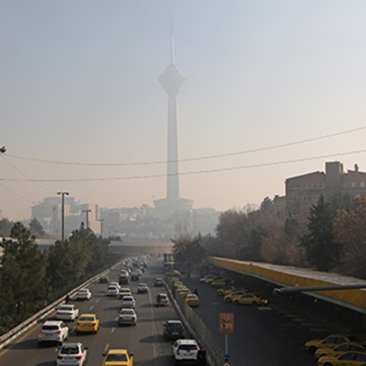 Ülke alarma geçti, hava kirliliği okulları kapattı