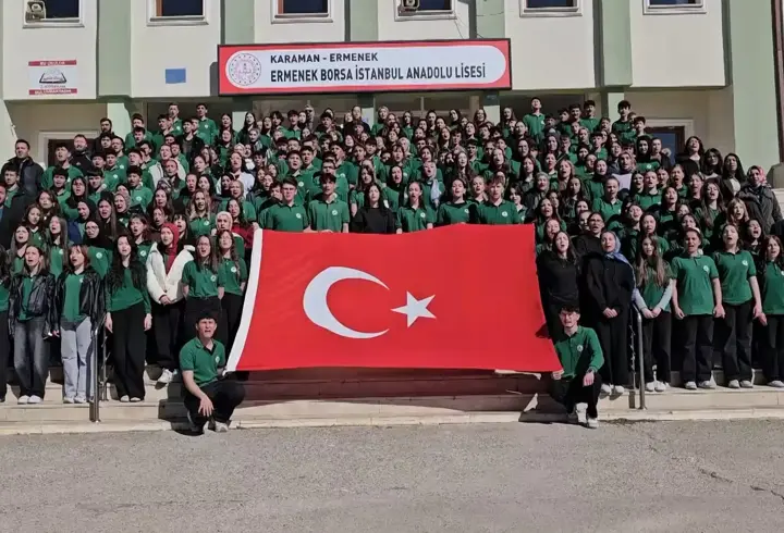 Karaman'da öğrencilerden, 7'den 70'e İstiklal Marşı klibi