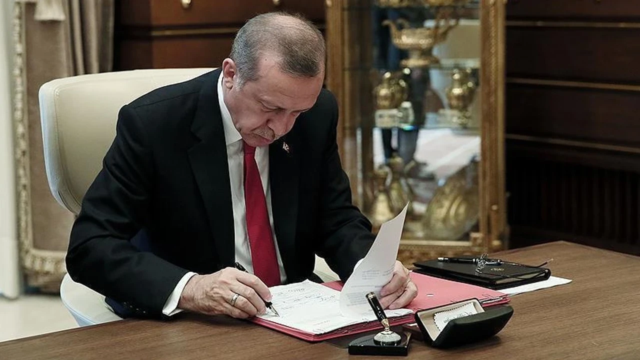 Bakan yardımcıları, vali ve kaymakam atamaları Resmi Gazete’de