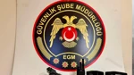 Sosyal Medyada Emniyet Teşkilatı'na Ait Amblem Ve Armaları Paylaşan Şüpheli Gözaltına Alındı