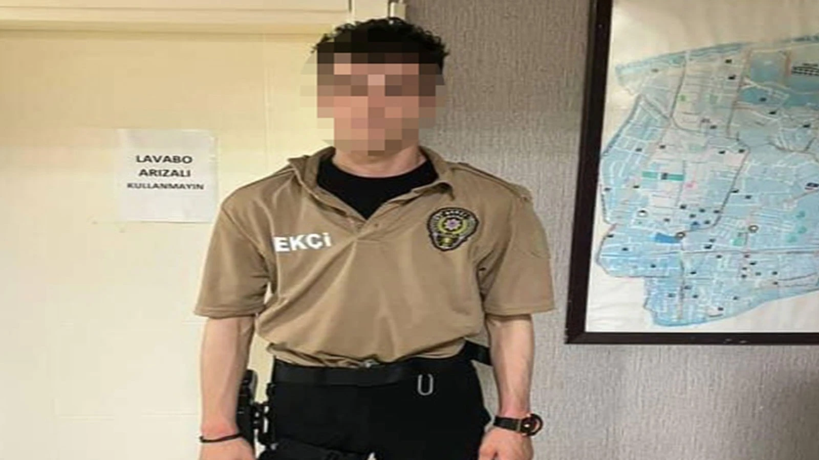 Bekçi kılığında vatandaşlardan para topladı