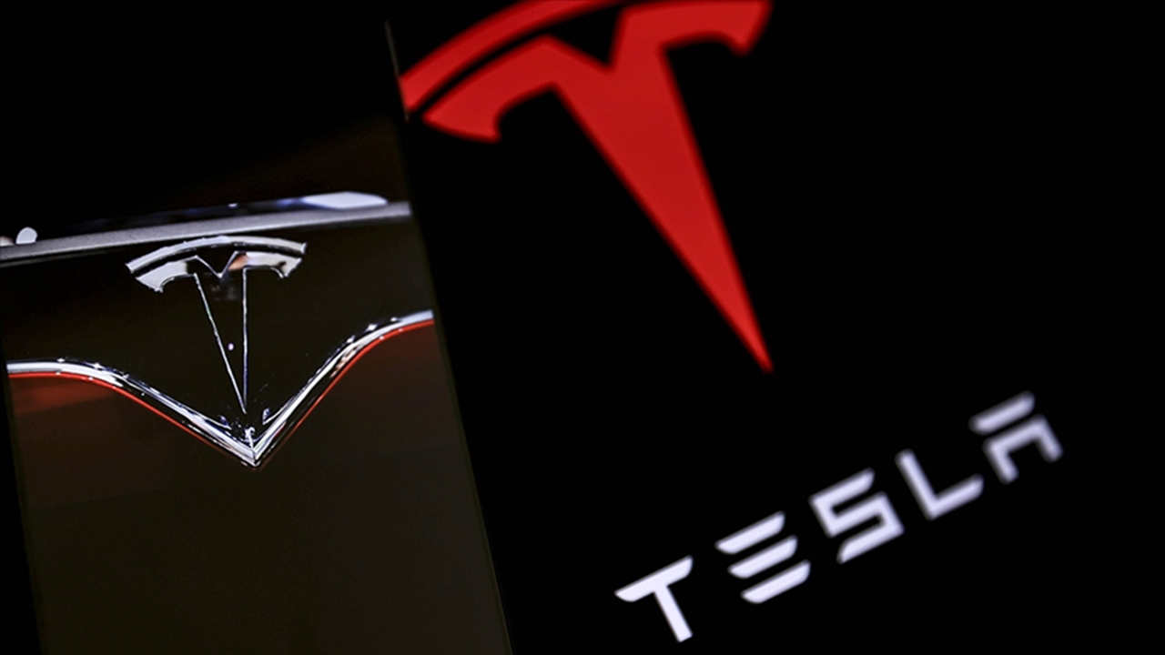 Tesla’ya molotoflu saldırı: Las Vegas’taki araçları kundaklandı